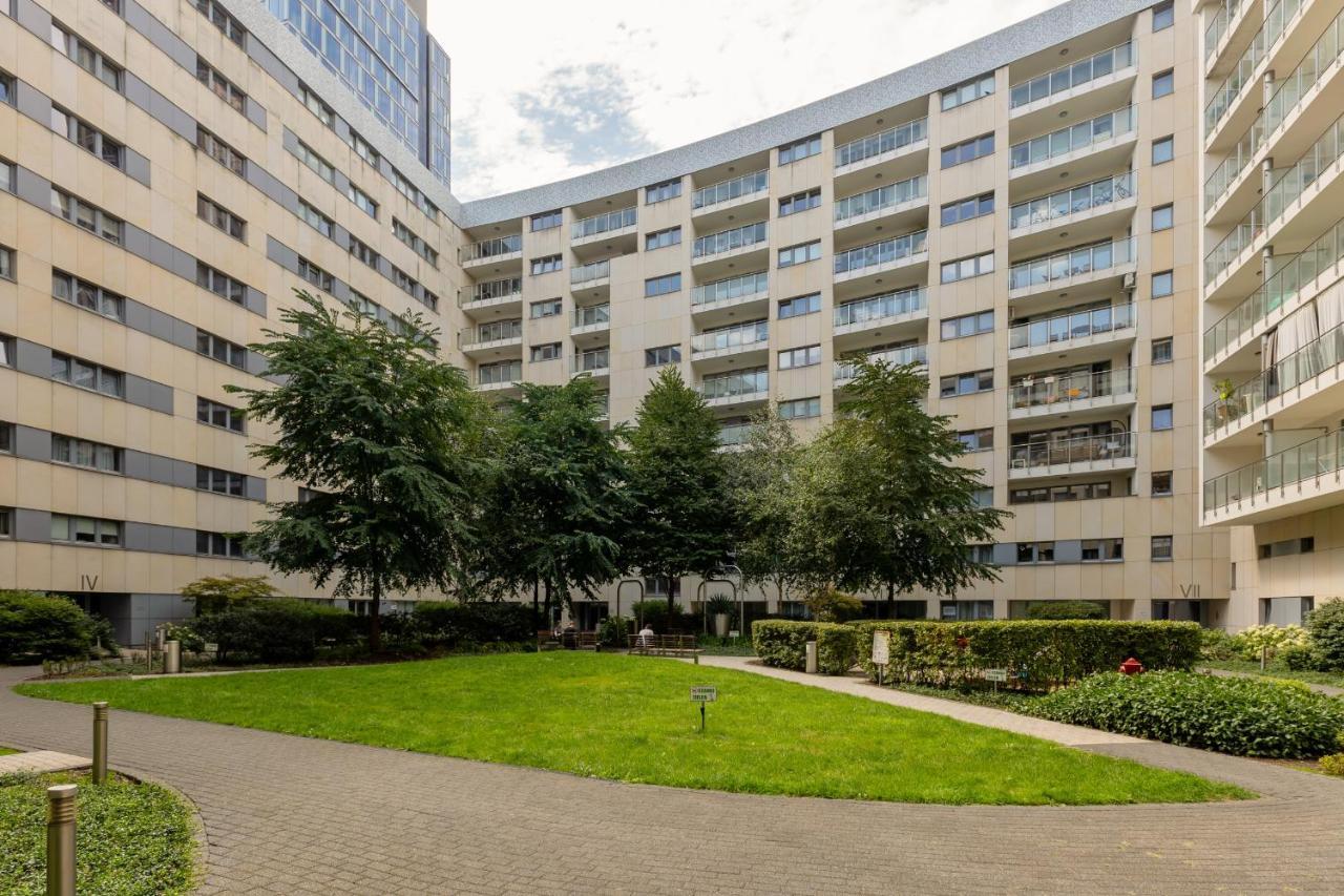ורשה Deluxe Apartment Wronia 45 With Ac, Parking & Balcony By Renters Prestige מראה חיצוני תמונה