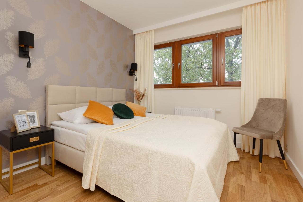 ורשה Deluxe Apartment Wronia 45 With Ac, Parking & Balcony By Renters Prestige מראה חיצוני תמונה